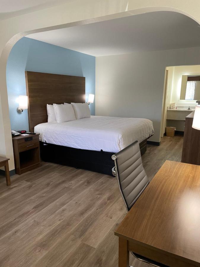 Baymont By Wyndham Biloxi - Ocean Springs Motel Kültér fotó