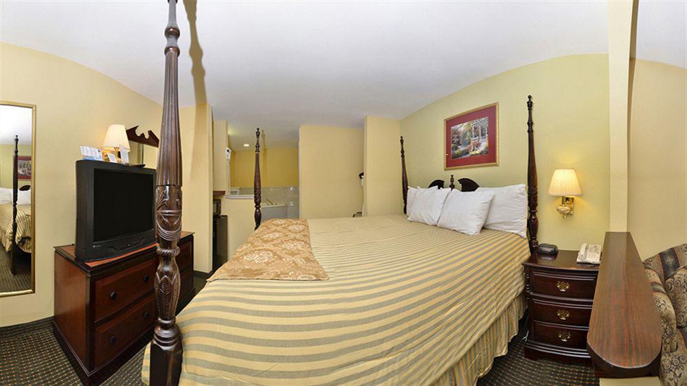 Baymont By Wyndham Biloxi - Ocean Springs Motel Kültér fotó